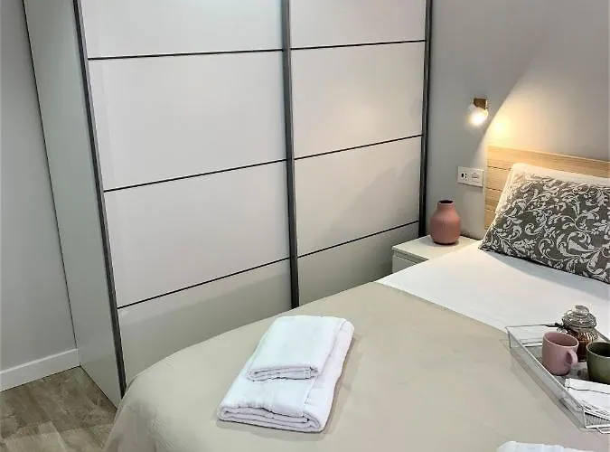 Confort Y Descanso A 10 Minutos Del Centro Y Playa Apartman