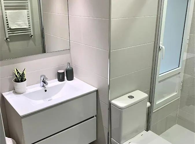 Apartman Confort Y Descanso A 10 Minutos Del Centro Y Playa Gijón