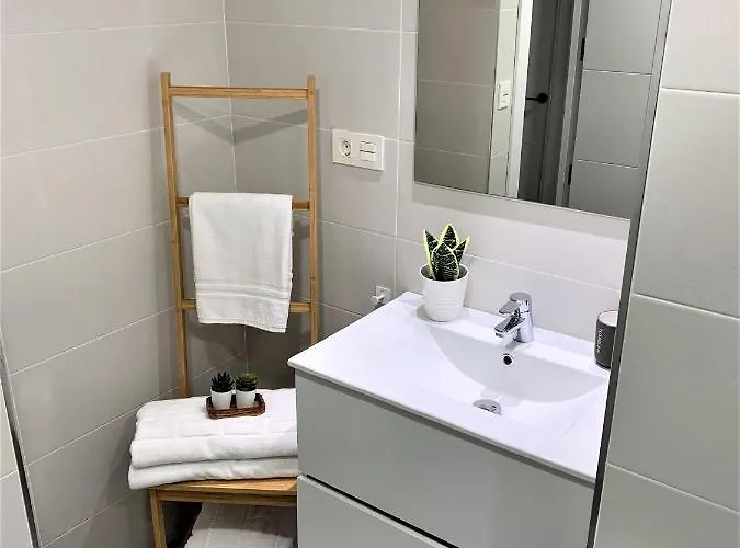 Apartman Confort Y Descanso A 10 Minutos Del Centro Y Playa